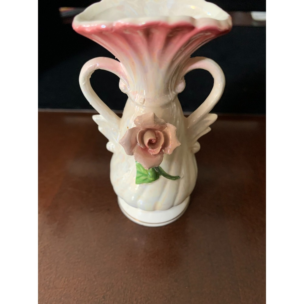 Vintage 5-inch‎ Porcelain Bud Vase White and Pink Good Condition Made in Japan